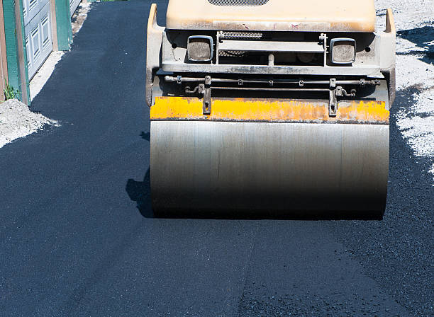 Best Asphalt Driveway Installation  in Cadiz, KY